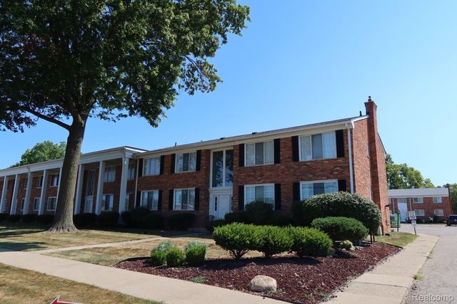 29232 Hoover Road 232, Warren, MI 48093