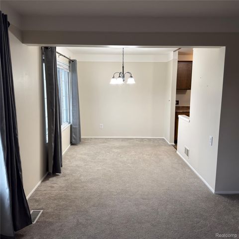 29232 Hoover Road 232, Warren, MI 48093