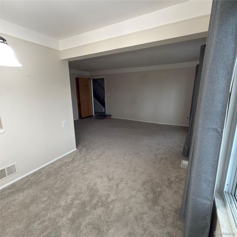 29232 Hoover Road 232, Warren, MI 48093
