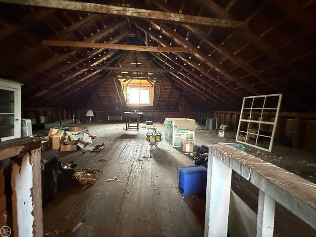 17441 E 11 Mile Road, Roseville, MI 48066
