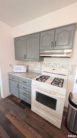 204 CONCORD Avenue, East Peoria, IL 61611