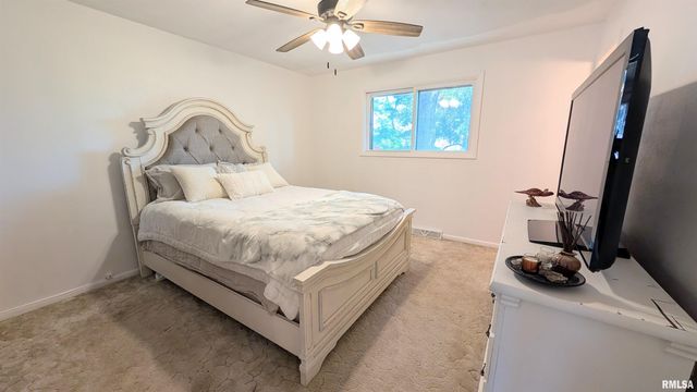 204 CONCORD Avenue, East Peoria, IL 61611