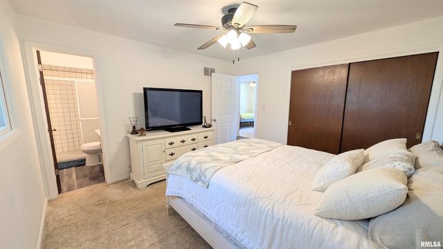 204 CONCORD Avenue, East Peoria, IL 61611