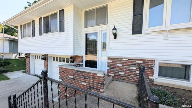 204 CONCORD Avenue, East Peoria, IL 61611