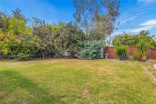 2367 Deerhorn Dr, Riverside, CA 92506