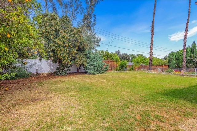 2367 Deerhorn Dr, Riverside, CA 92506