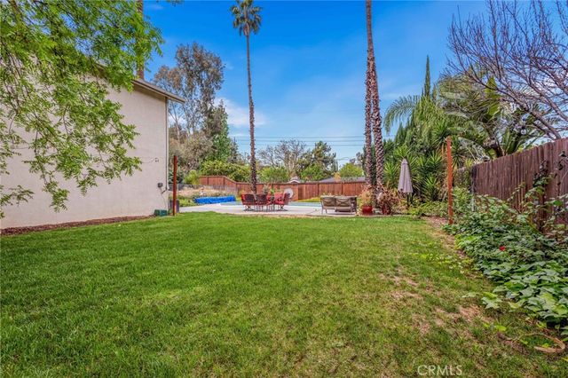 2367 Deerhorn Dr, Riverside, CA 92506