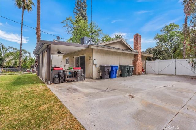 2367 Deerhorn Dr, Riverside, CA 92506