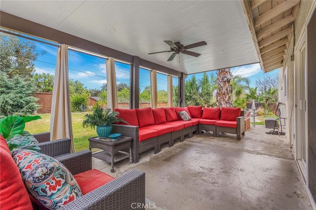 2367 Deerhorn Dr, Riverside, CA 92506