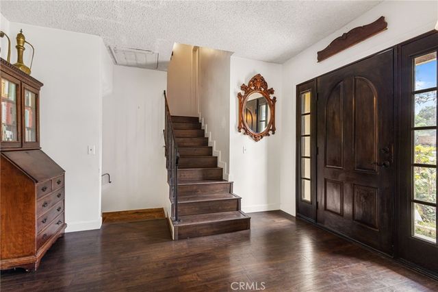 2367 Deerhorn Dr, Riverside, CA 92506