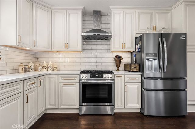 2367 Deerhorn Dr, Riverside, CA 92506