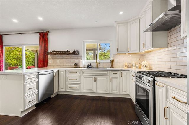 2367 Deerhorn Dr, Riverside, CA 92506