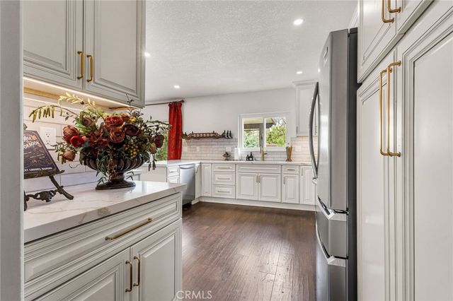 2367 Deerhorn Dr, Riverside, CA 92506