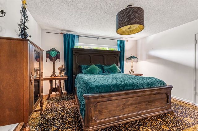 2367 Deerhorn Dr, Riverside, CA 92506