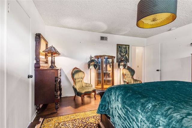 2367 Deerhorn Dr, Riverside, CA 92506