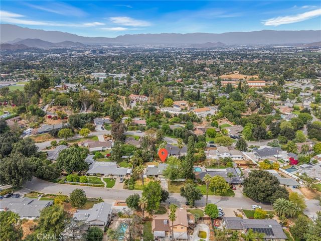 2367 Deerhorn Dr, Riverside, CA 92506