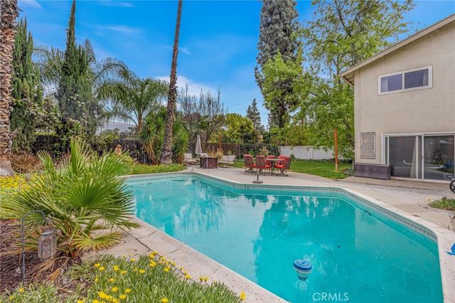 2367 Deerhorn Dr, Riverside, CA 92506