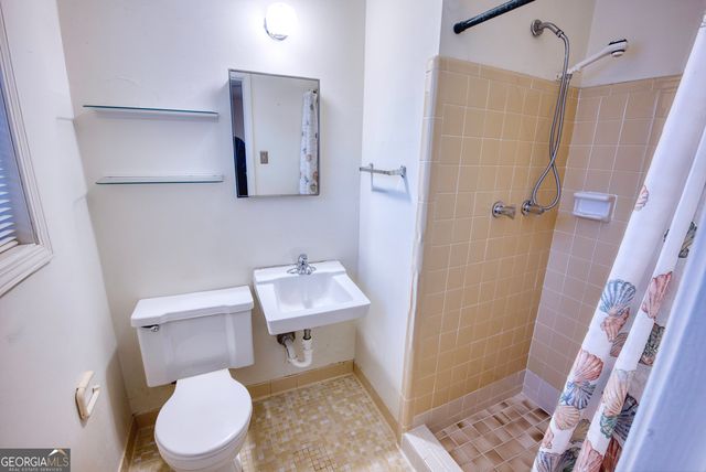 6100 Mincey Road, Stone Mountain, GA 30087