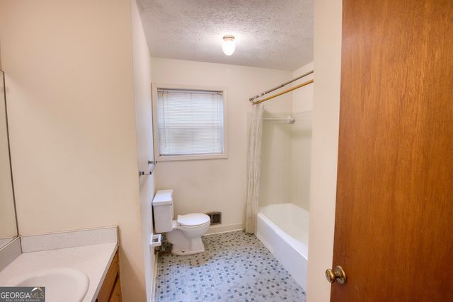 6100 Mincey Road, Stone Mountain, GA 30087