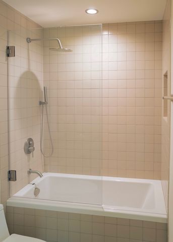 1530 N Elk Grove Avenue L, Chicago, IL 60622