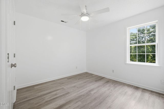 433 Rosa Circle, Willow Springs, NC 27592