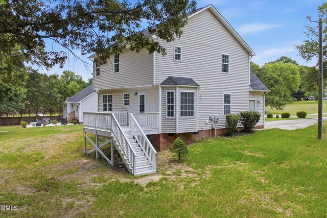 433 Rosa Circle, Willow Springs, NC 27592