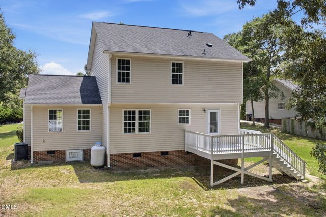 433 Rosa Circle, Willow Springs, NC 27592