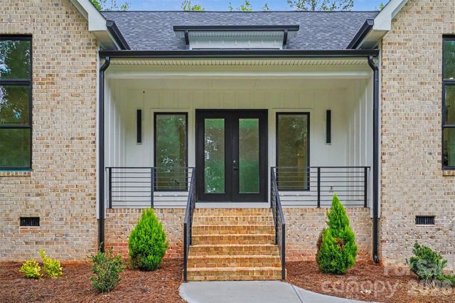 4808 Rockwood Drive, Waxhaw, NC 28173