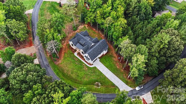 4808 Rockwood Drive, Waxhaw, NC 28173