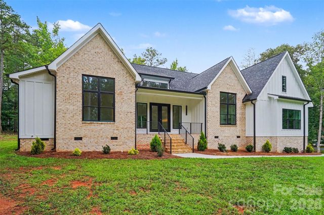 4808 Rockwood Drive, Waxhaw, NC 28173