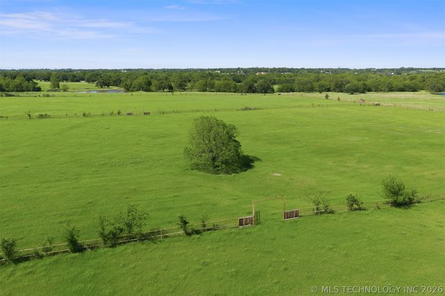 5890 S Brock, Ardmore, OK 73401