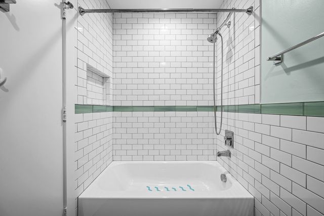 2547 Wentworth Street, Dallas, TX 75211