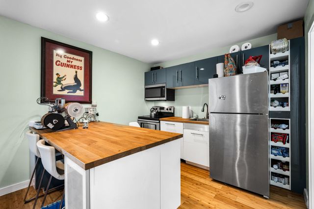 2547 Wentworth Street, Dallas, TX 75211