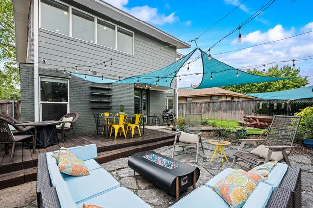 2547 Wentworth Street, Dallas, TX 75211