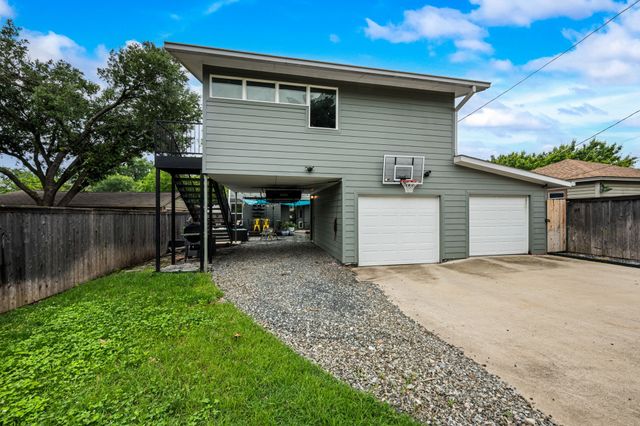 2547 Wentworth Street, Dallas, TX 75211