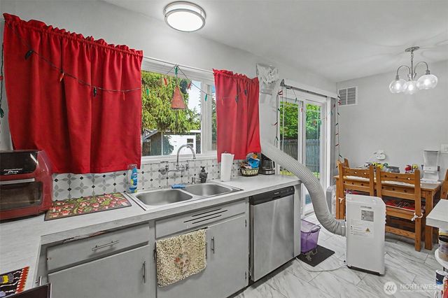420 Wilson Street NE, Olympia, WA 98506