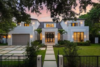 1220 S Alhambra Circle, Coral Gables, FL 33146