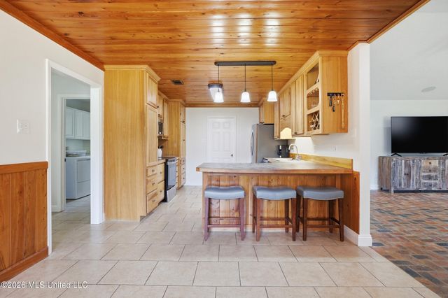 14309 Parker Road, Biloxi, MS 39532