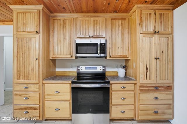 14309 Parker Road, Biloxi, MS 39532