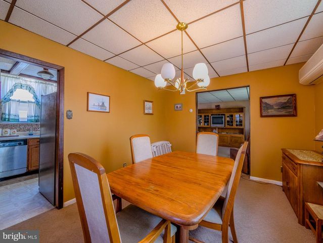 627 W GARDNER AVE, Glenolden, PA 19036