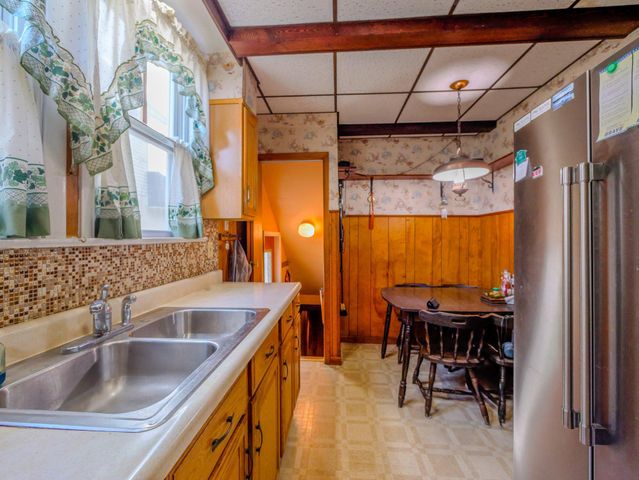 627 W GARDNER AVE, Glenolden, PA 19036
