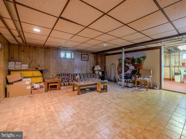 627 W GARDNER AVE, Glenolden, PA 19036