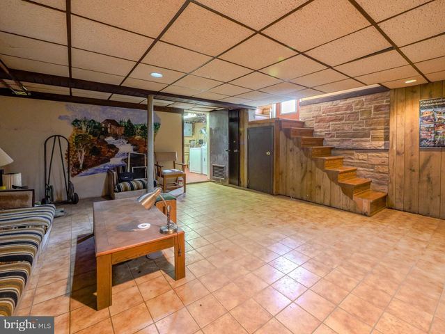 627 W GARDNER AVE, Glenolden, PA 19036