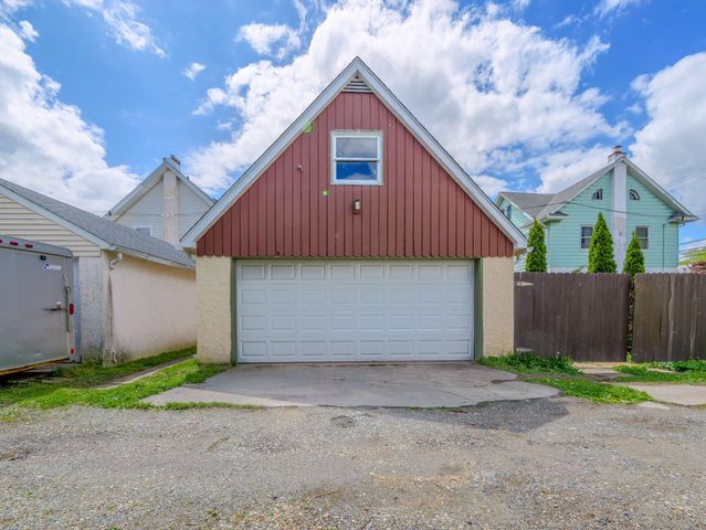 627 W GARDNER AVE, Glenolden, PA 19036