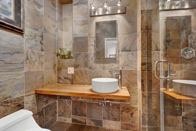 634 W GRACE Street 1E, Chicago, IL 60613