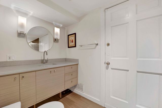 634 W GRACE Street 1E, Chicago, IL 60613