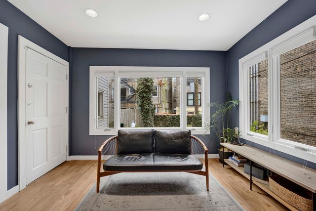 634 W GRACE Street 1E, Chicago, IL 60613