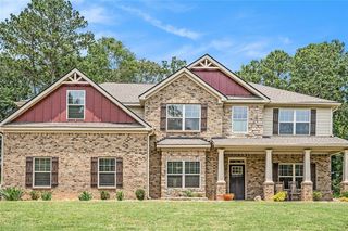 381 Homestead Circle, Forsyth, GA 31029