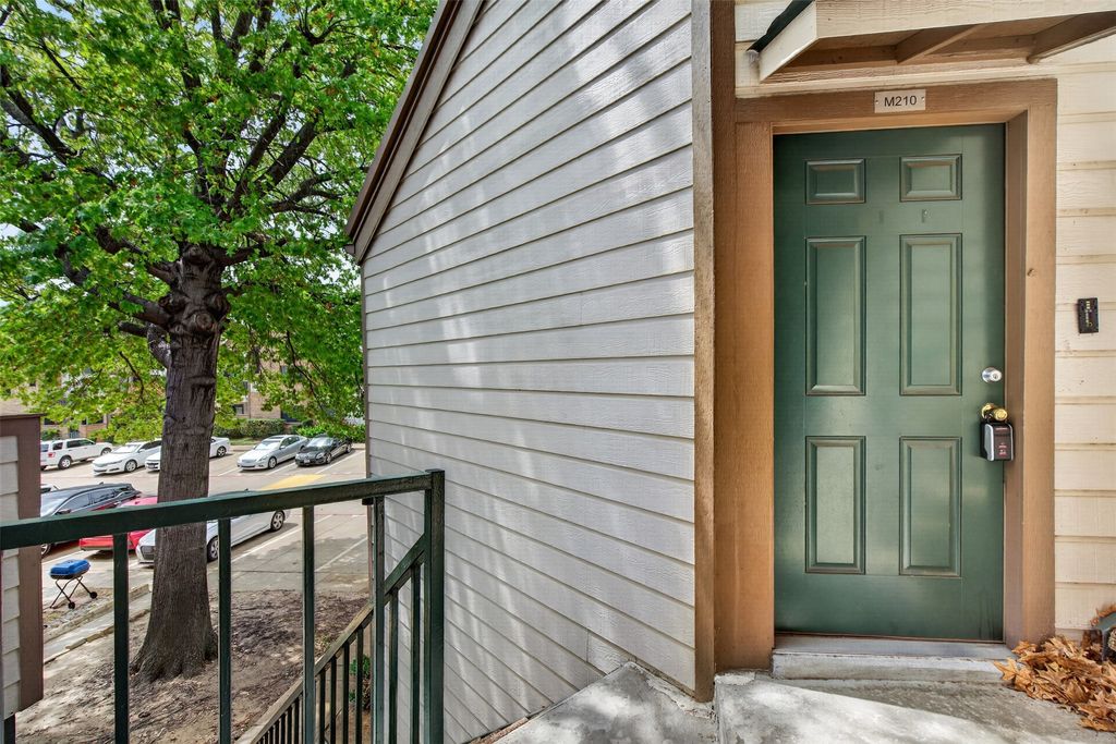 2301 Balsam Drive M210, Arlington, TX 76006 — photo 3