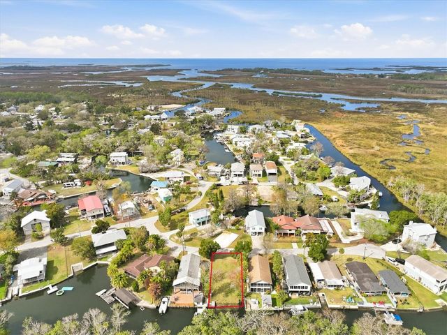 7304 SUNFISH CIRCLE, Weeki Wachee, FL 34607